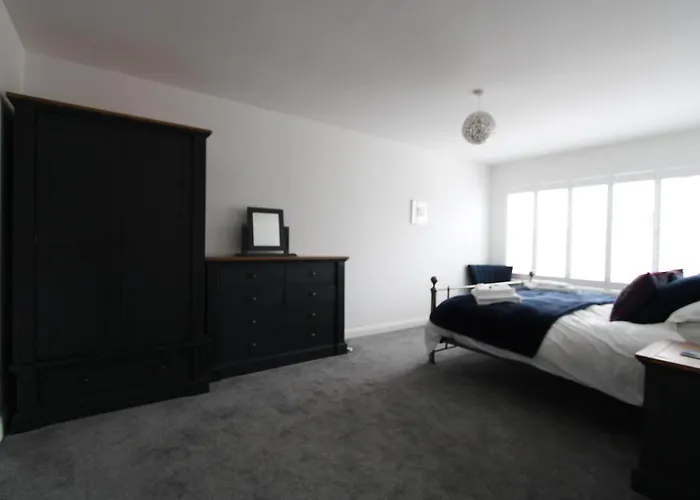Seacliff Road Apartment